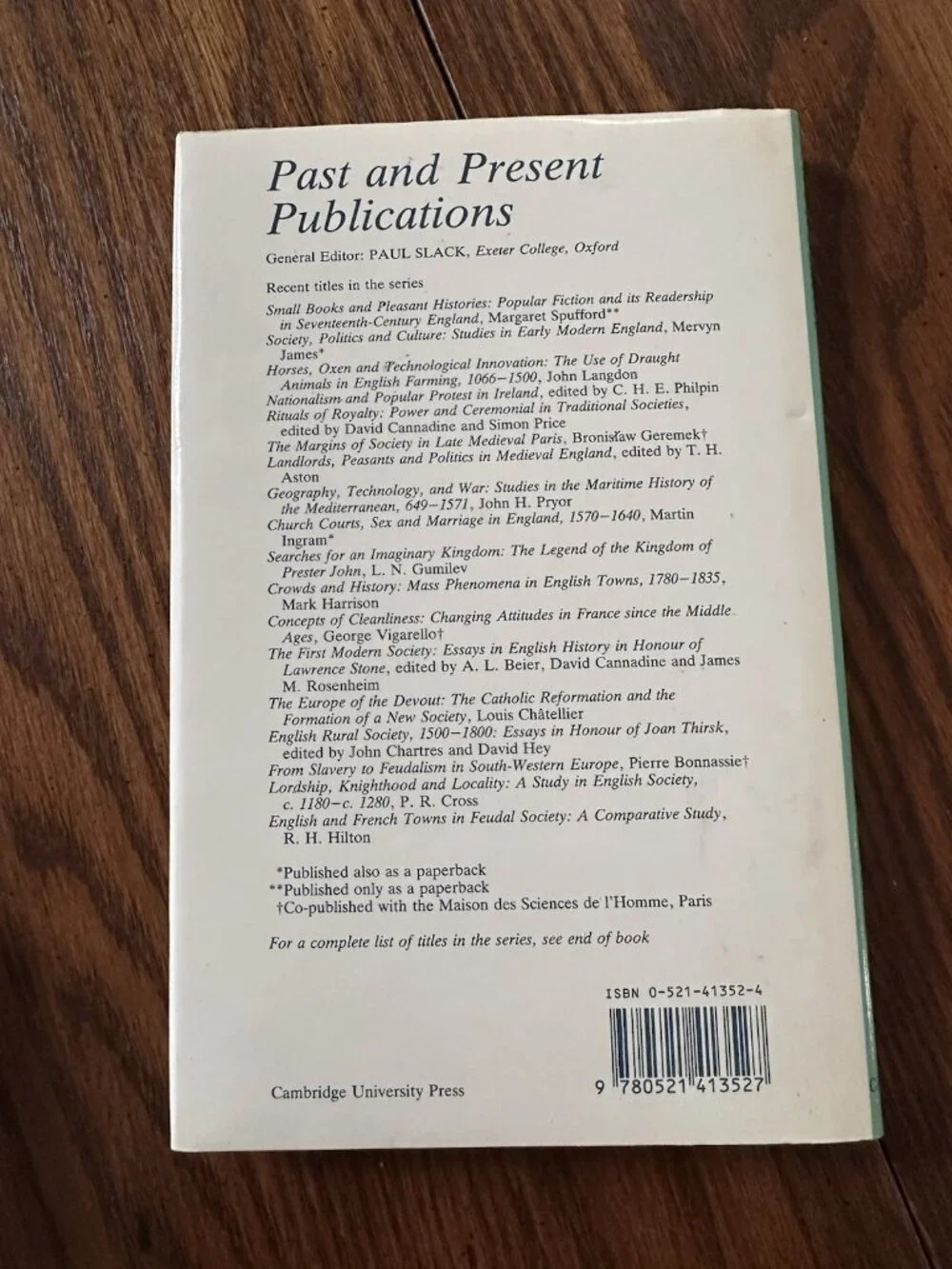 English and French Towns in Feudal Society: A Comparative Study (Past and Presen